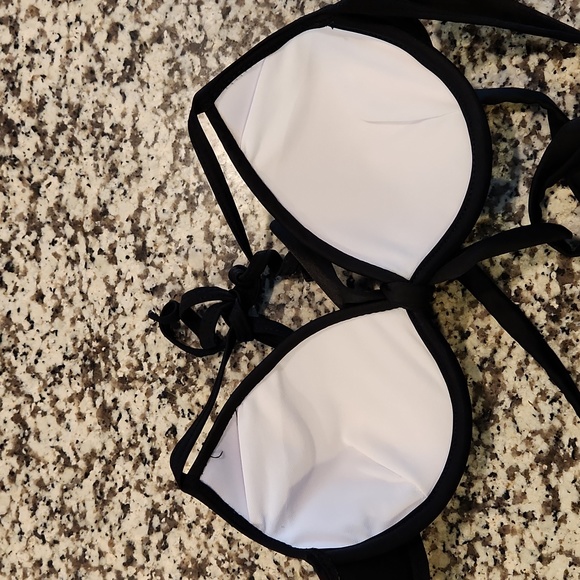 Black Pushup Bikini Top - Picture 2 of 3